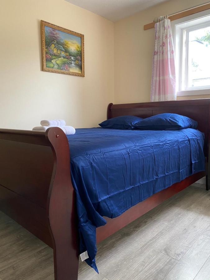 Richmond Vancouver Airport Comfy Home Екстер'єр фото